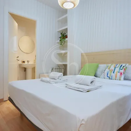 Piso Familiar Cerca De Diagonal Appartement Barcelona Buitenkant foto