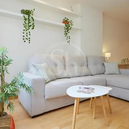 Piso Familiar Cerca De Diagonal Appartement Barcelona Buitenkant foto