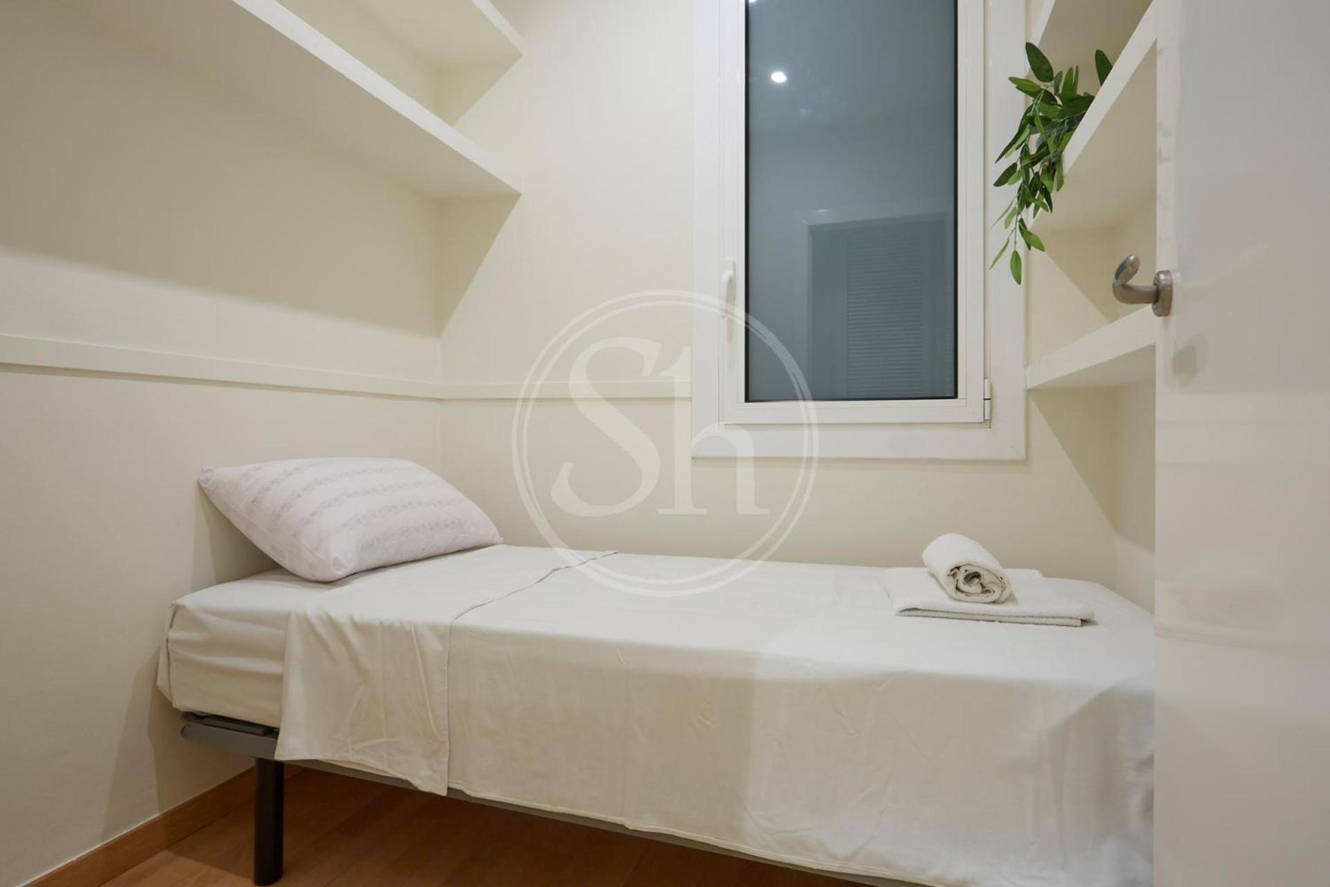 Piso Familiar Cerca De Diagonal Apartment *